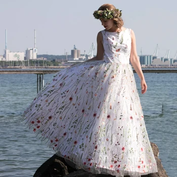 Свадебное платье Макси Bea в стиле бохо с вырезом лодочкой и цветочным рисунком принцессы трапециевидной формы, без рукавов с открытой спиной, Красочные вышитые сказочные свадебные платья из тюля